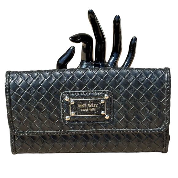 Vintage Nine West Wallet - Picture 1 of 7